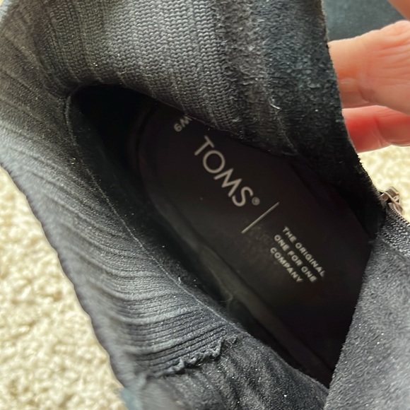 TOMS Ankle Wedge "Sadie" Booties in Back Suede w/ Ortholite Foam, Size 9 - Picture 8 of 9